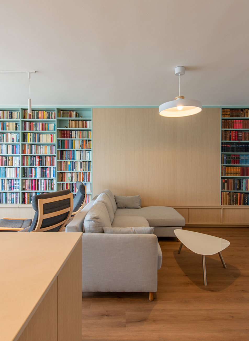 Totaalrenovatie appartement Oostende interieur renovatie maatwerk meubilair keuken en woonkamer 10